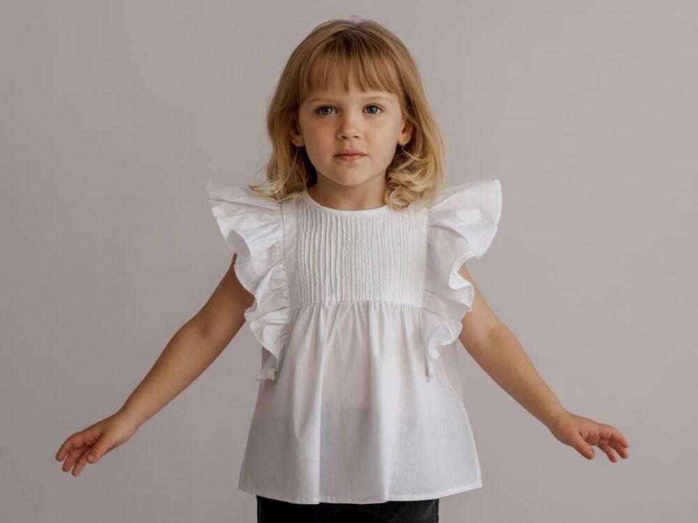 biała bluzka dziewczęca