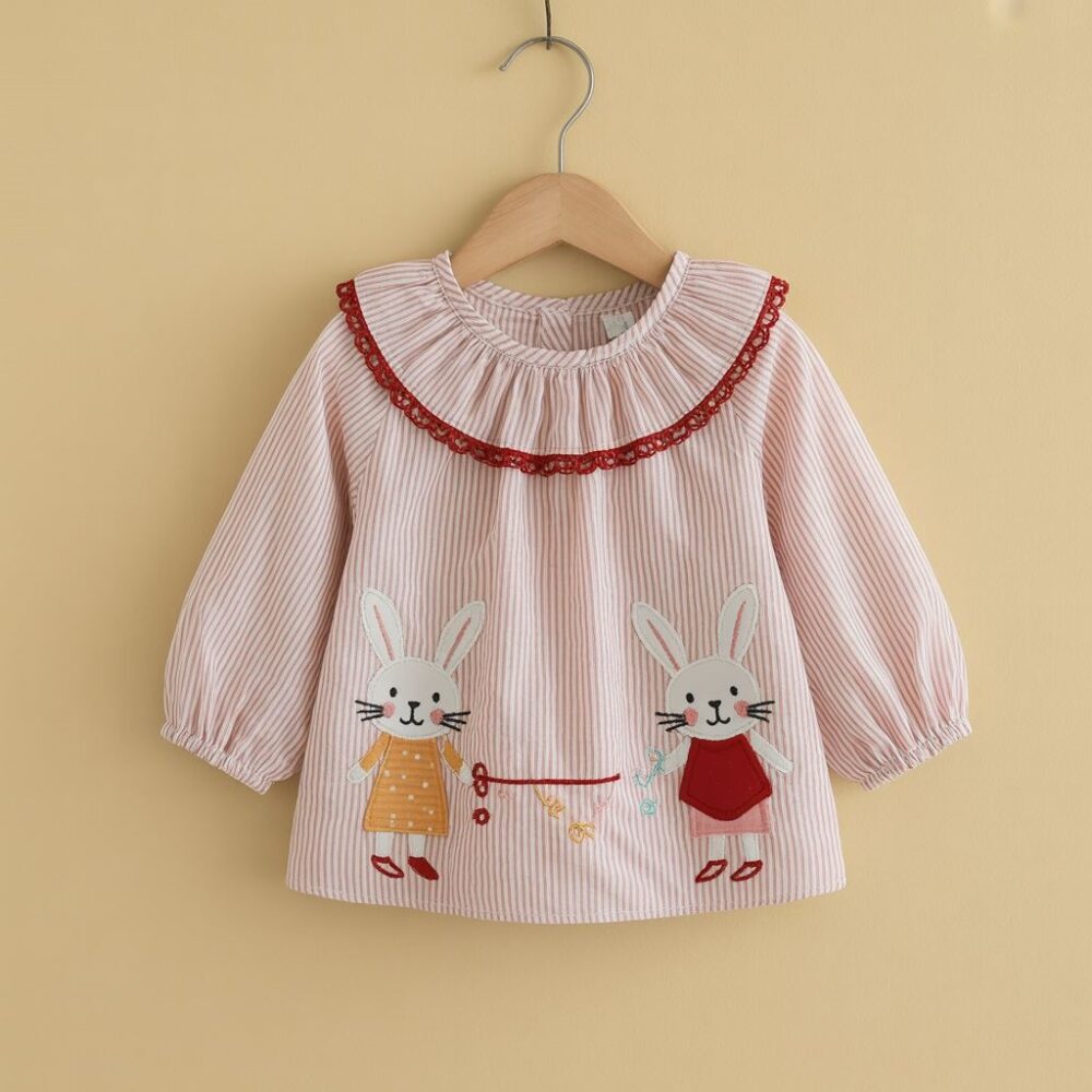 bluzka dziecięca z królikiem